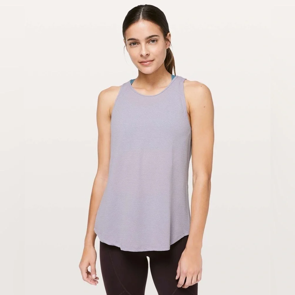 Lululemon Open Up Tank in Heathered Lavender Grey / Lavender Grey Size 6